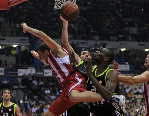 传闻：曼联、罗马和斯图加特也在关注18岁昂热前锋谢里夫（曝曼联、罗马与斯图加特同样关注18岁昂热新星谢里夫）