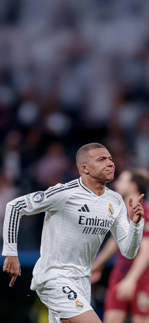 迪力穆拉提：我们捍卫了主场，感谢球迷们的支持（迪力穆拉提：主场守住了，感谢球迷支持）