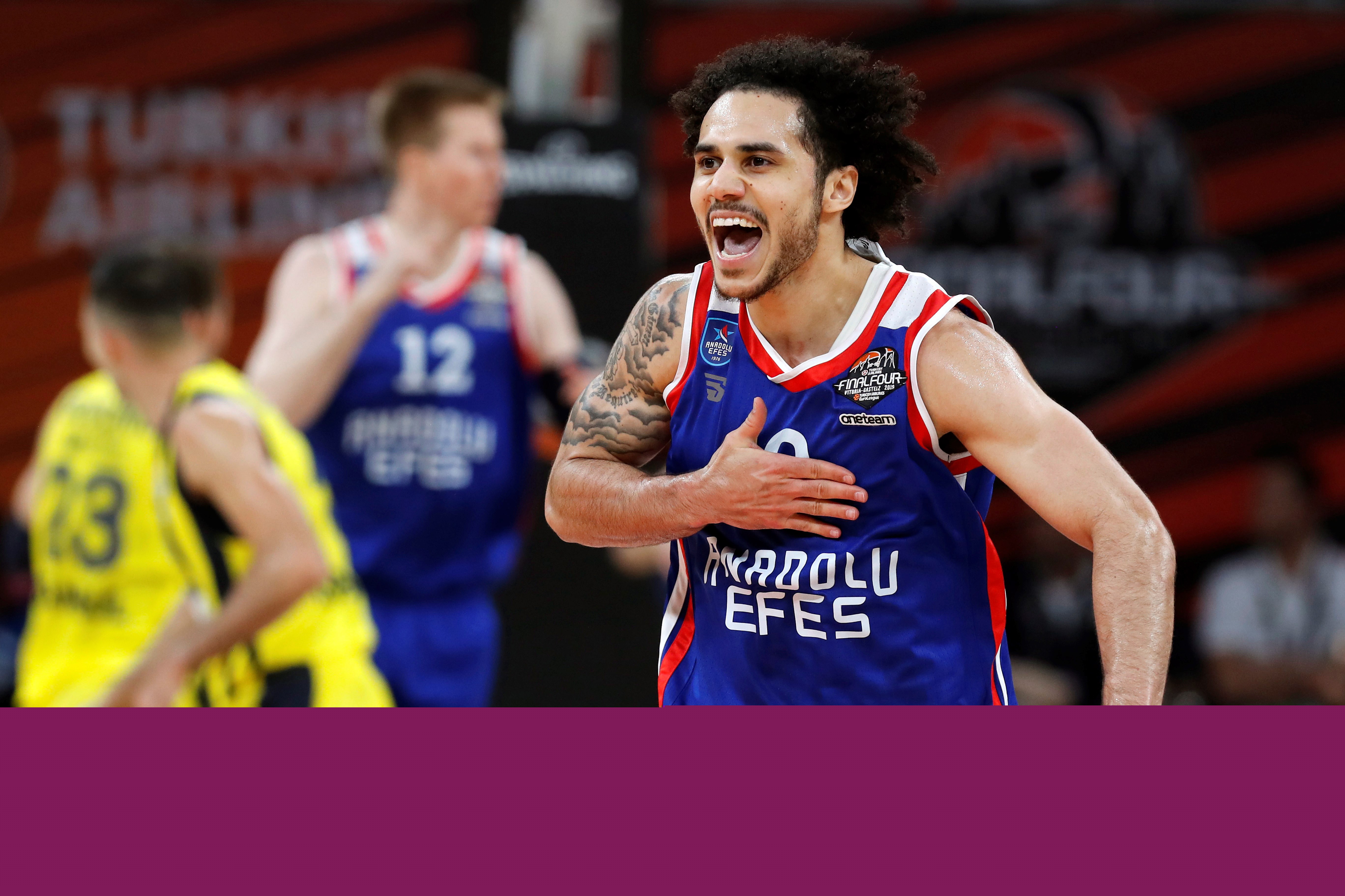 本赛季下半程的国安在成绩层面给了球迷们深刻的落差（国安下半程战绩失色，令球迷倍感落差）