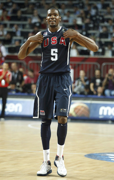 荷媒：阿贾克斯将与小克鲁伊夫会面，他是贾府新任总监候选人（荷媒：阿贾克斯拟约见小克鲁伊夫，后者被视为新任总监人选）