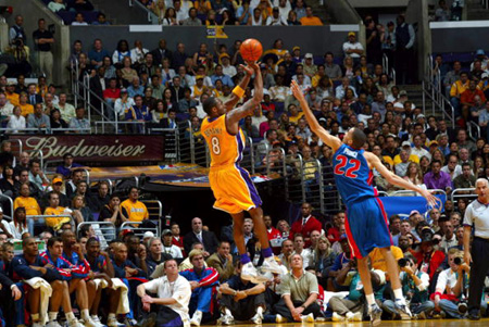 多特vs霍芬海姆：吉拉西、扬-科托、安塞尔米诺首发（多特蒙德对阵霍芬海姆：吉拉西、扬-科托、安塞尔米诺先发登场）