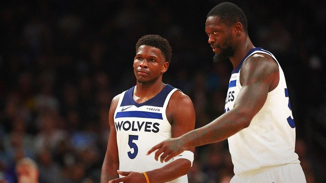 莱奥：无论我踢的是什么位置，重要的是听从教练的安排（莱奥：踢哪都行，关键听教练指挥）