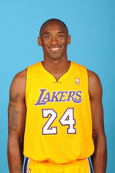 格纳布里：比朔夫传了个好球；大巴黎和拜仁过去总是势均力敌（格纳布里：比朔夫妙传到位；大巴黎与拜仁以往交锋难分伯仲）