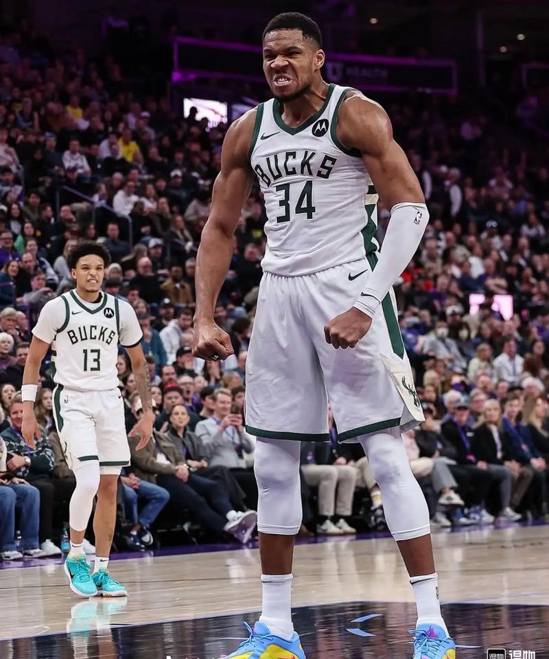 比肩传奇，姆巴佩成皇马队史第四位欧冠上演大四喜的球员（姆巴佩欧冠大四喜，成皇马队史第四人）