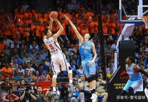 分12助攻 分12助攻